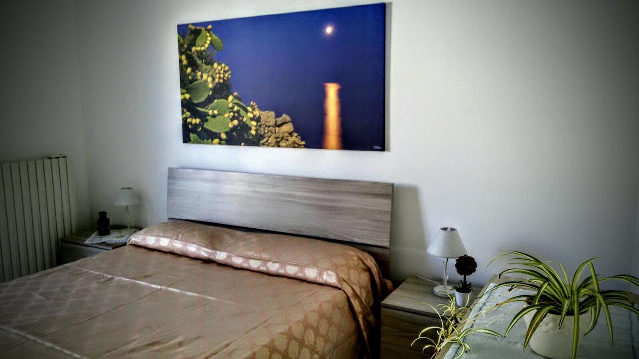 B&B Delfis II กัลลีโปลี ภายนอก รูปภาพ
